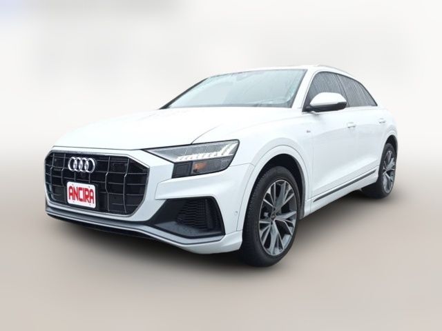 2023 Audi Q8 Premium Plus