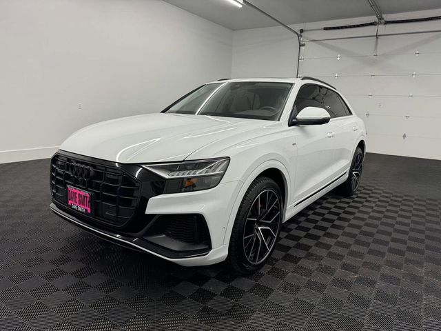 2023 Audi Q8 Premium Plus