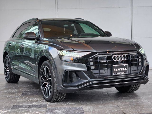 2023 Audi Q8 Premium Plus