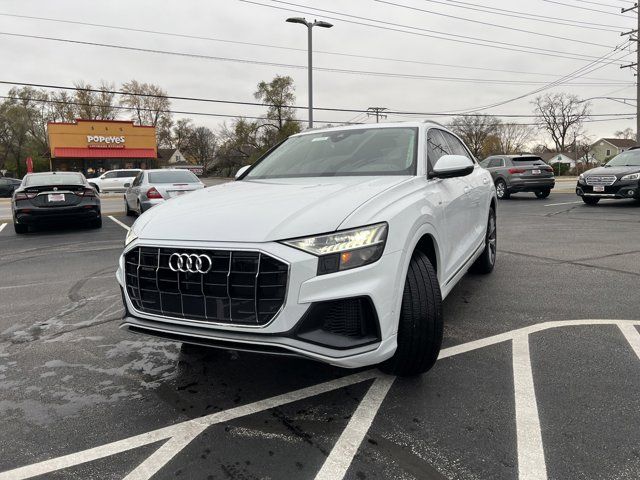 2023 Audi Q8 Premium Plus