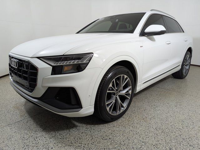 2023 Audi Q8 Premium Plus