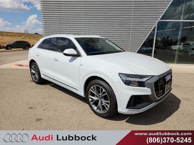 2023 Audi Q8 Premium Plus