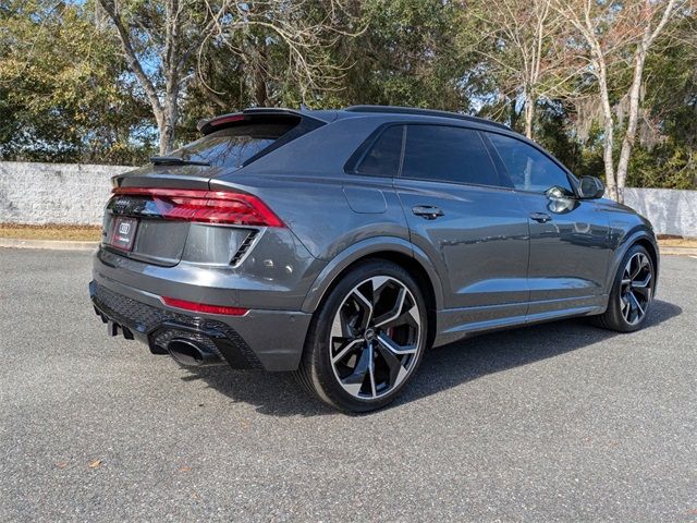 2023 Audi RS Q8 Base