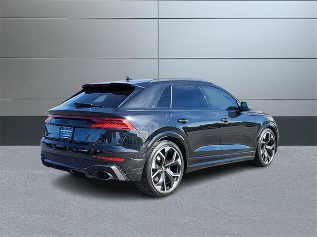 2023 Audi RS Q8 Base