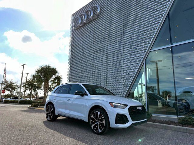 2023 Audi SQ5 Premium Plus