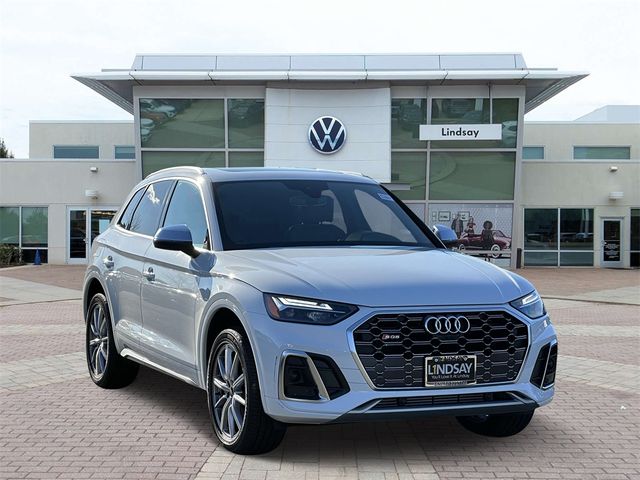 2023 Audi SQ5 Premium Plus