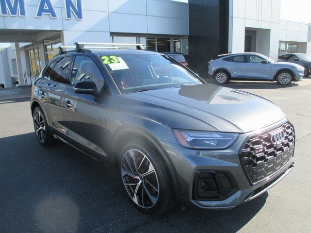 2023 Audi SQ5 Premium Plus