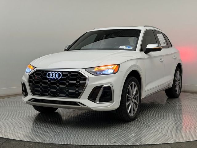 2023 Audi SQ5 Premium Plus