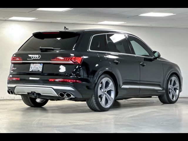 2023 Audi SQ7 Premium Plus