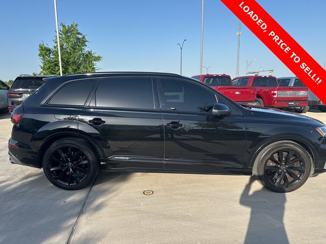 2023 Audi SQ7 Premium Plus