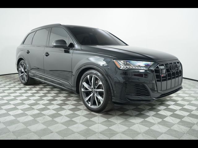 2023 Audi SQ7 Premium Plus