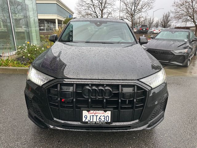 2023 Audi SQ7 Premium Plus