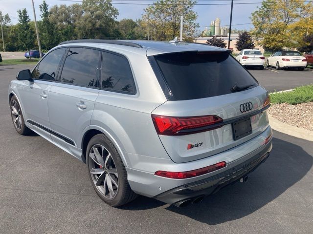 2023 Audi SQ7 Prestige