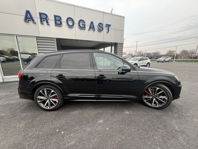 2023 Audi SQ7 Prestige