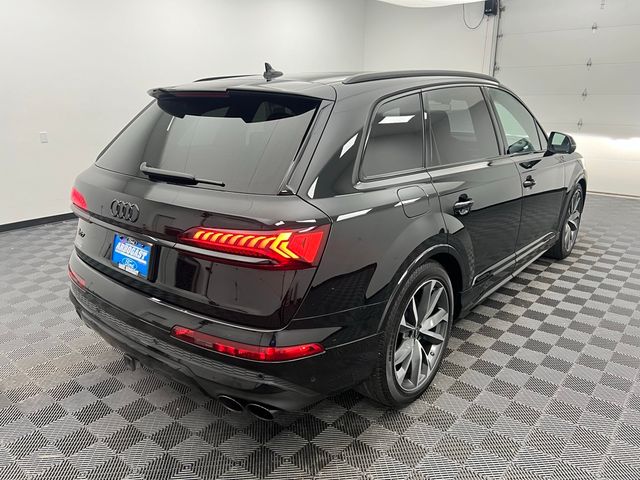 2023 Audi SQ7 Prestige