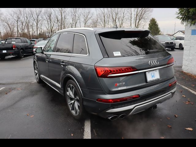 2023 Audi SQ7 Prestige