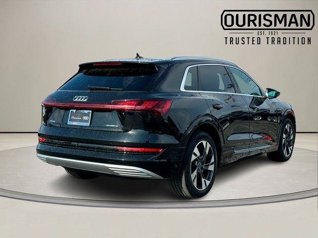 2023 Audi e-tron Premium Plus