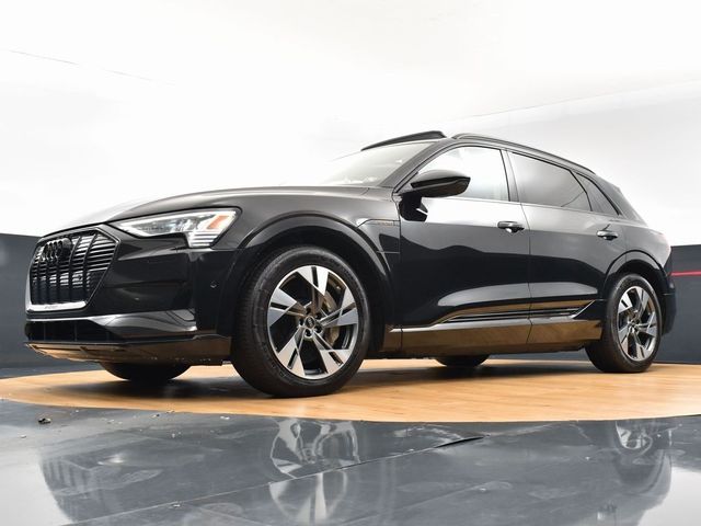 2023 Audi e-tron Premium