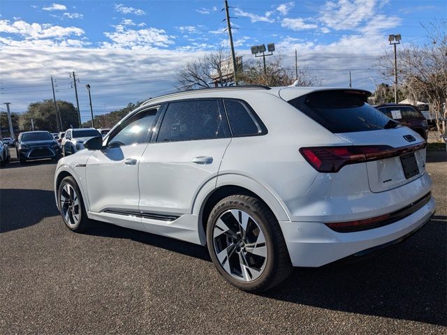 2023 Audi e-tron Premium