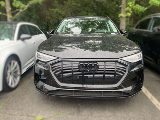 2023 Audi e-tron Premium
