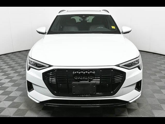 2023 Audi e-tron Premium
