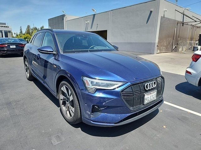 2023 Audi e-tron Premium