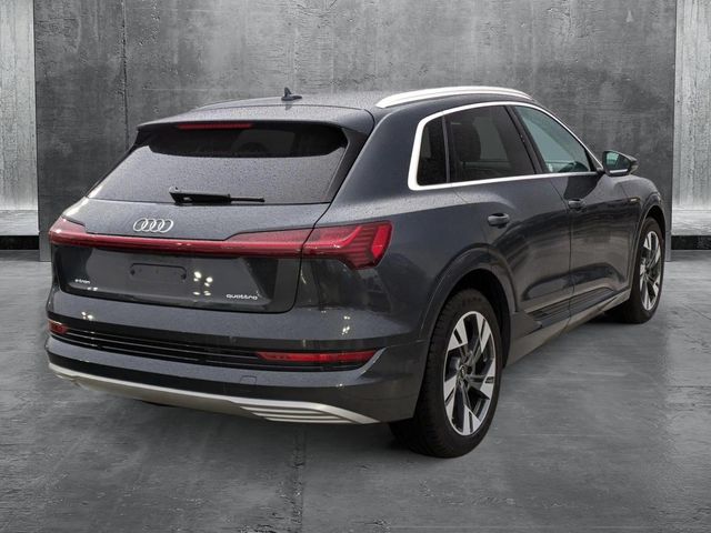2023 Audi e-tron Premium Plus