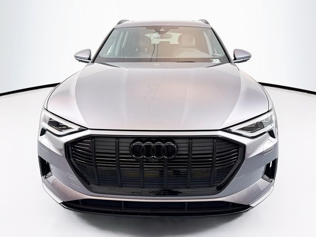 2023 Audi e-tron Premium Plus