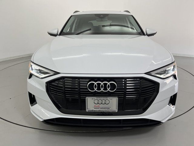 2023 Audi e-tron Premium Plus