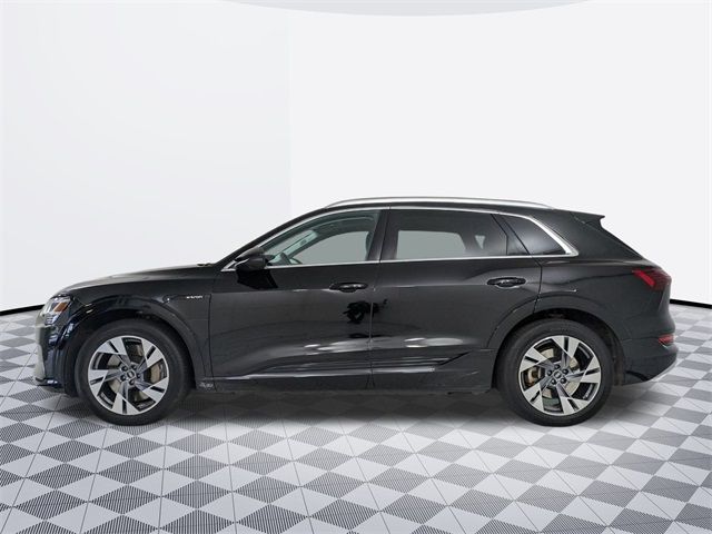 2023 Audi e-tron Premium Plus