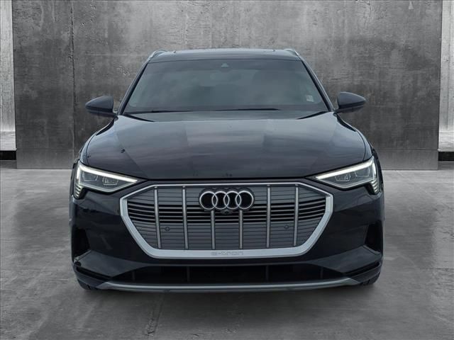 2023 Audi e-tron Premium Plus