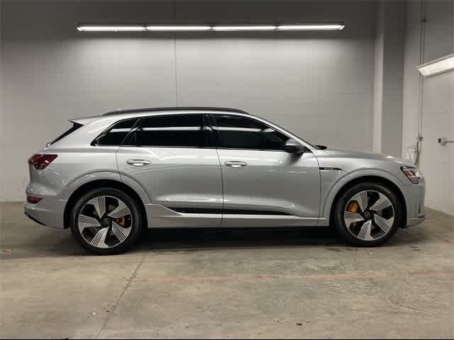 2023 Audi e-tron Premium Plus