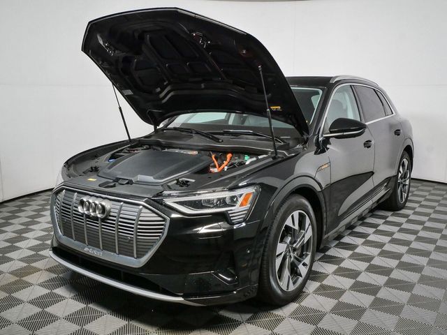 2023 Audi e-tron Premium Plus