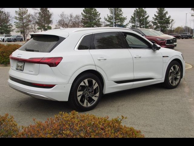 2023 Audi e-tron Premium Plus