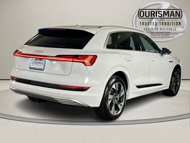 2023 Audi e-tron Premium Plus