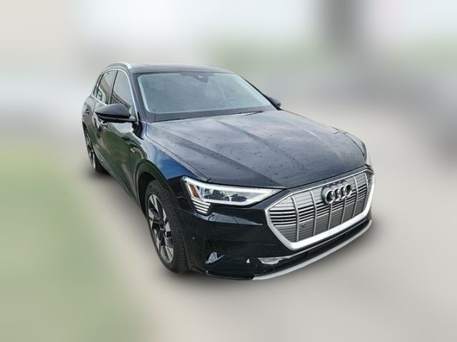 2023 Audi e-tron Premium Plus