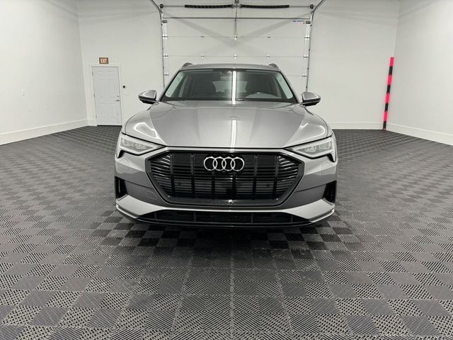 2023 Audi e-tron Premium Plus