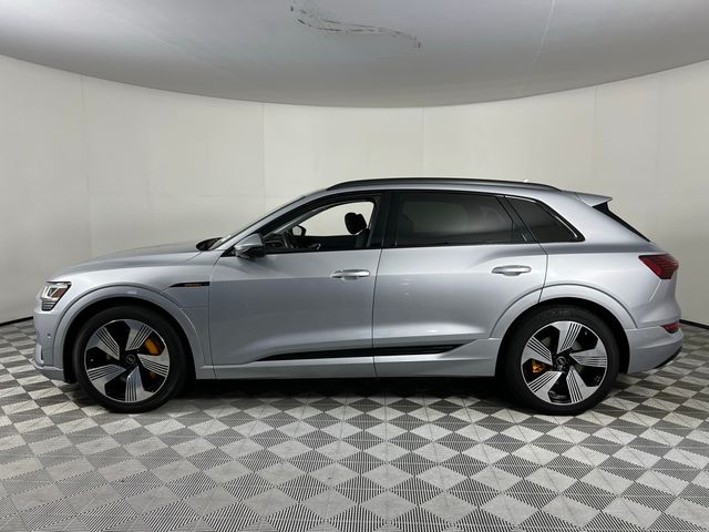 2023 Audi e-tron Premium Plus