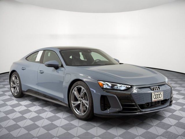 2023 Audi e-tron GT Premium Plus