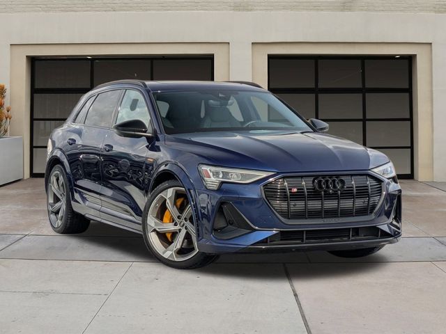 2023 Audi e-tron S Premium Plus