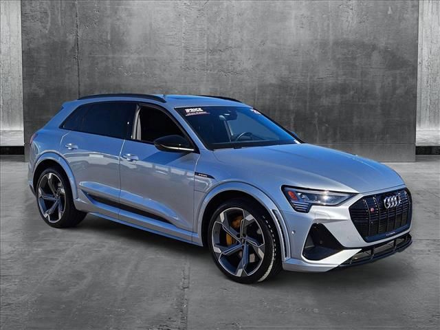 2023 Audi e-tron S Prestige