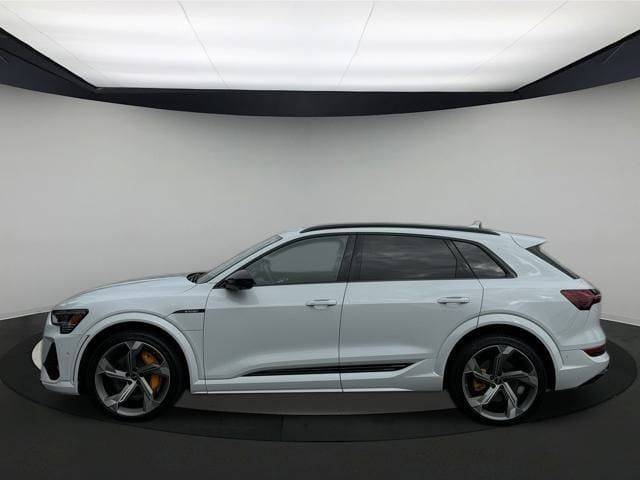 2023 Audi e-tron S Prestige