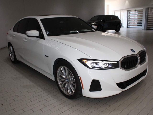 2023 BMW 3 Series 330e