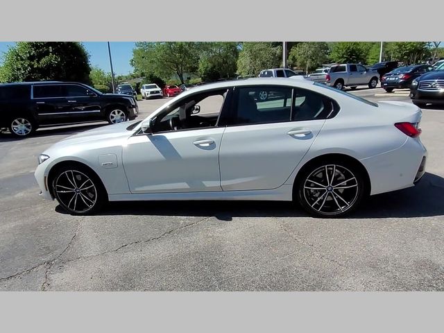 2023 BMW 3 Series 330e