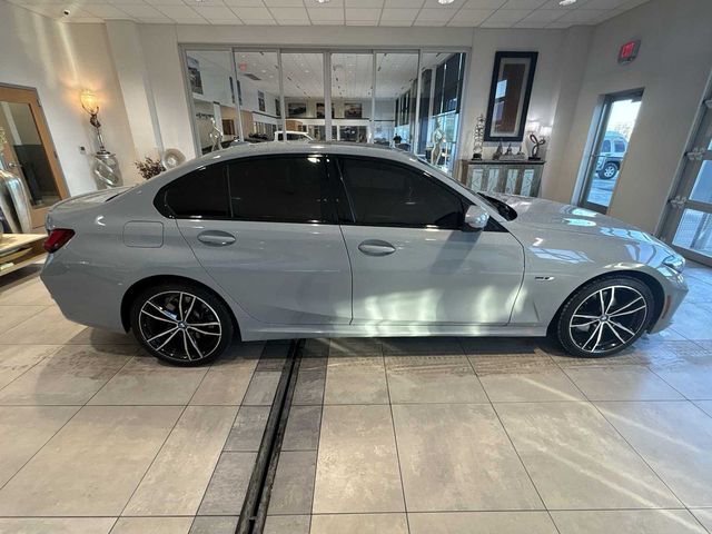 2023 BMW 3 Series 330e xDrive