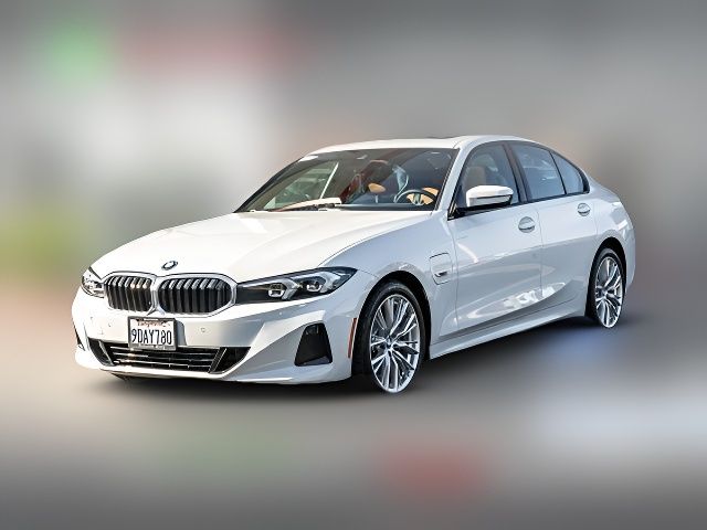 2023 BMW 3 Series 330e