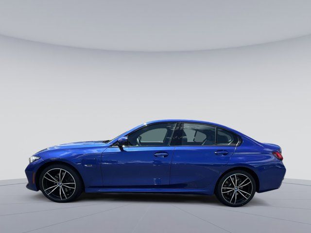 2023 BMW 3 Series 330e