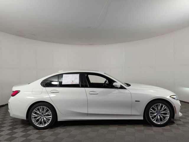 2023 BMW 3 Series 330e