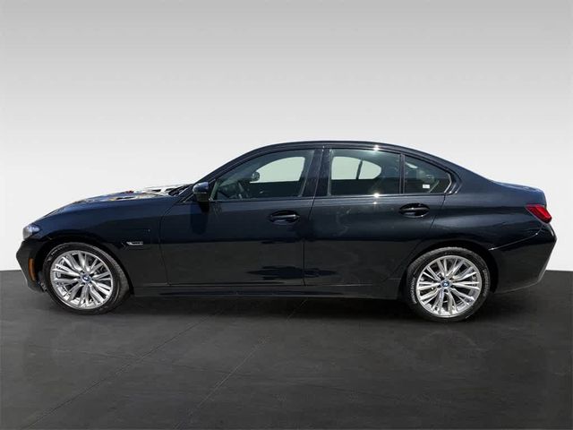 2023 BMW 3 Series 330e