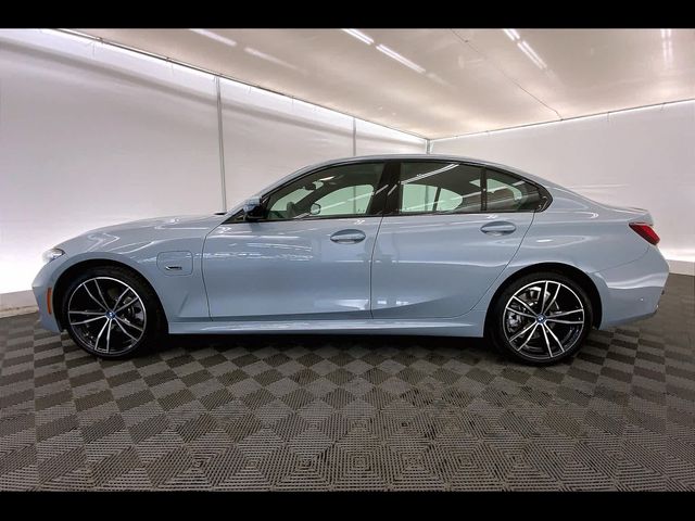 2023 BMW 3 Series 330e